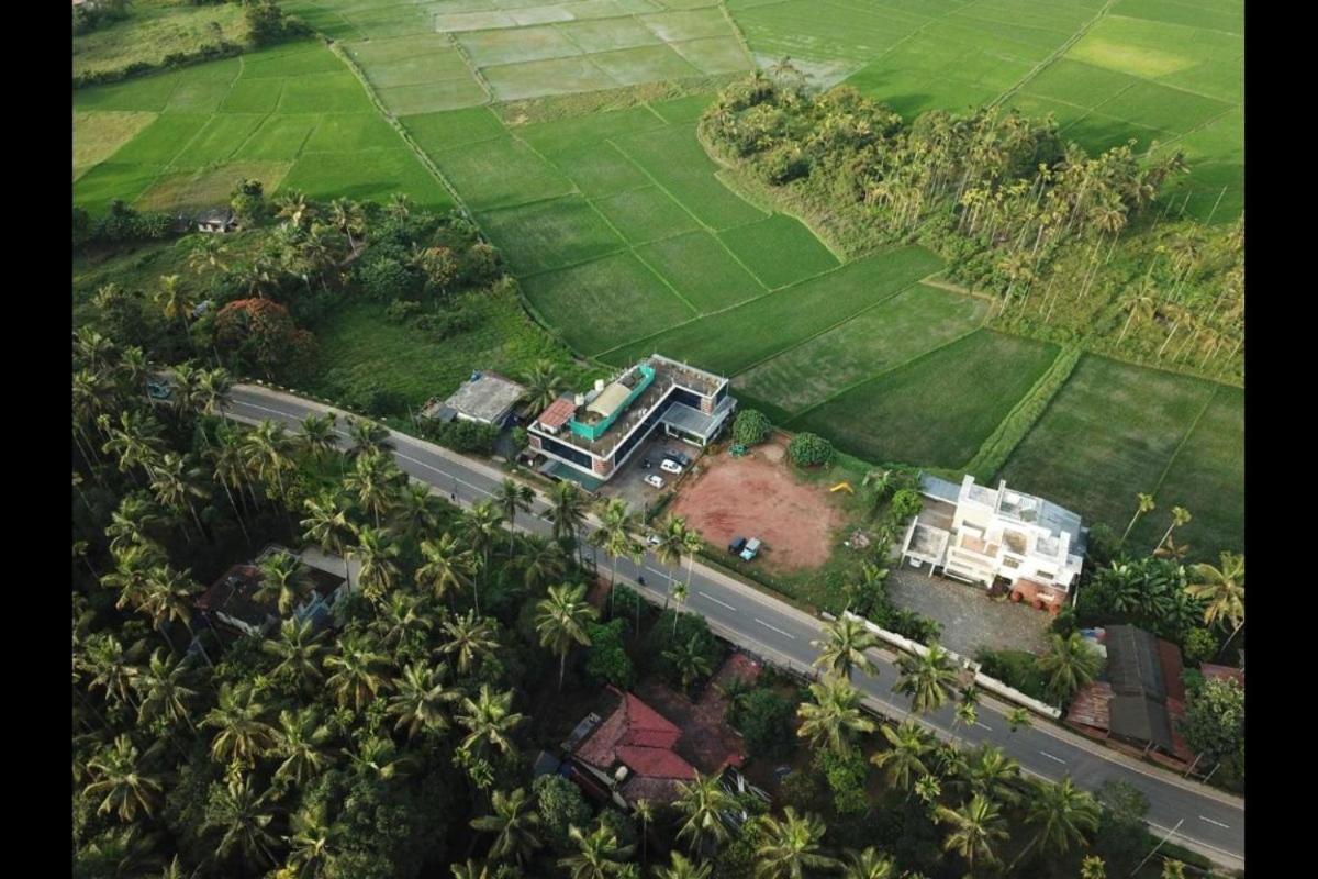 Paddyfield Inn Mananthavady Buitenkant foto
