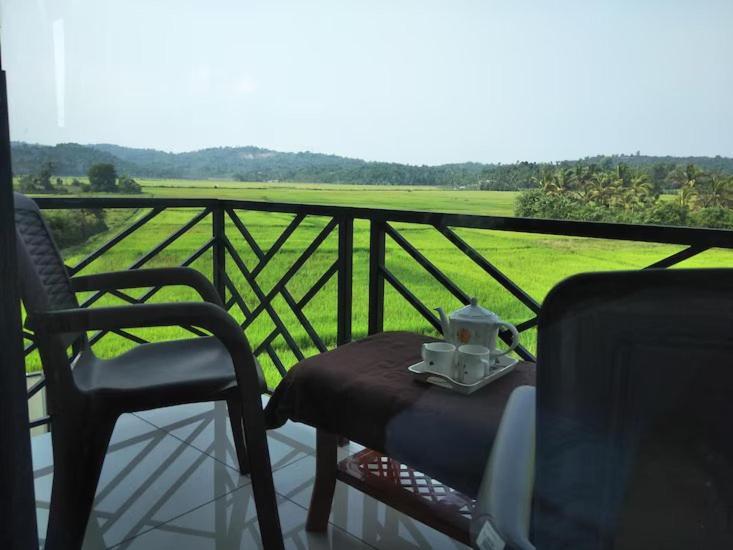 Paddyfield Inn Mananthavady Buitenkant foto