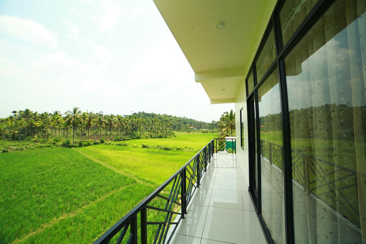 Paddyfield Inn Mananthavady Buitenkant foto