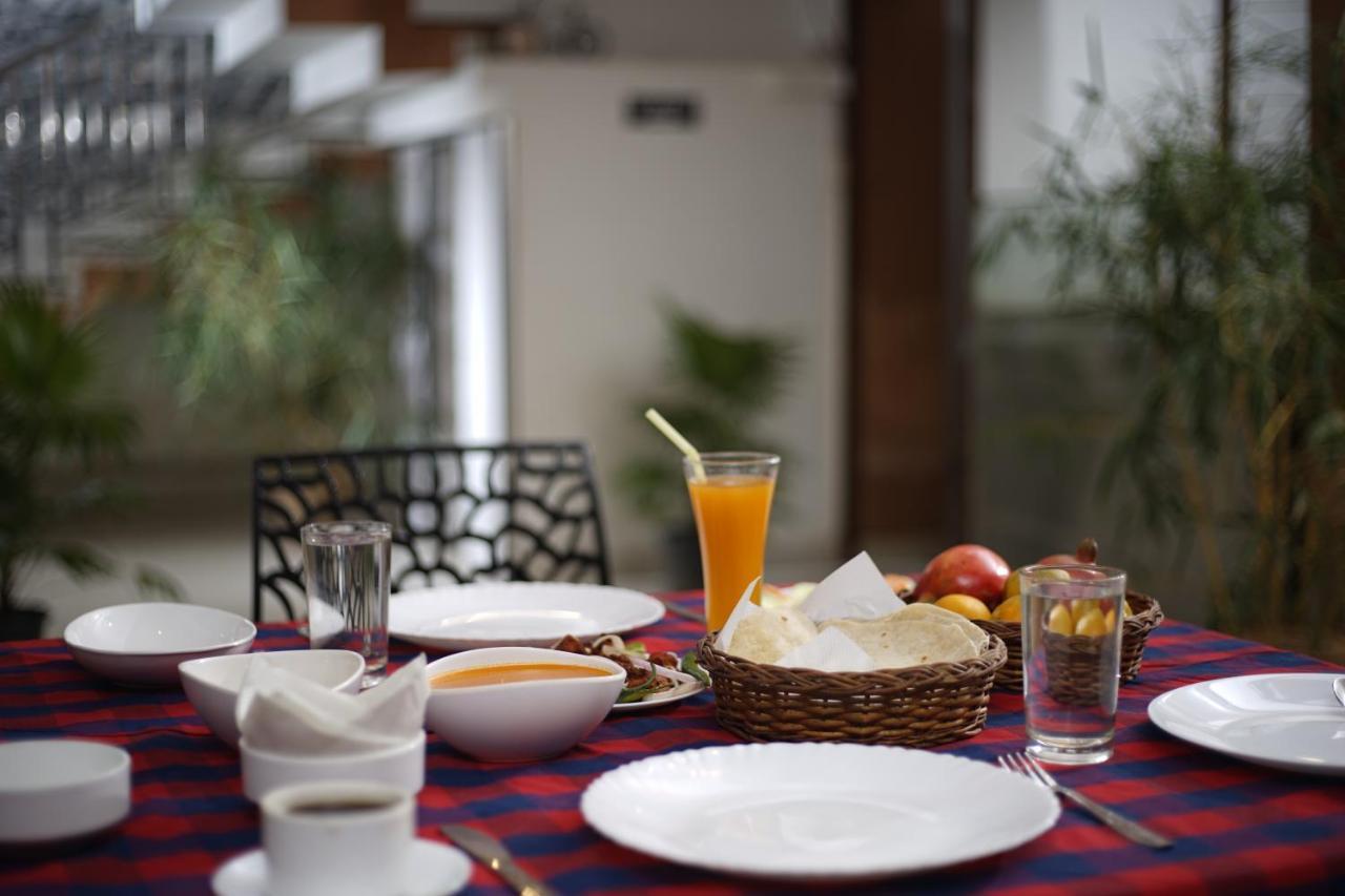 Paddyfield Inn Mananthavady Buitenkant foto