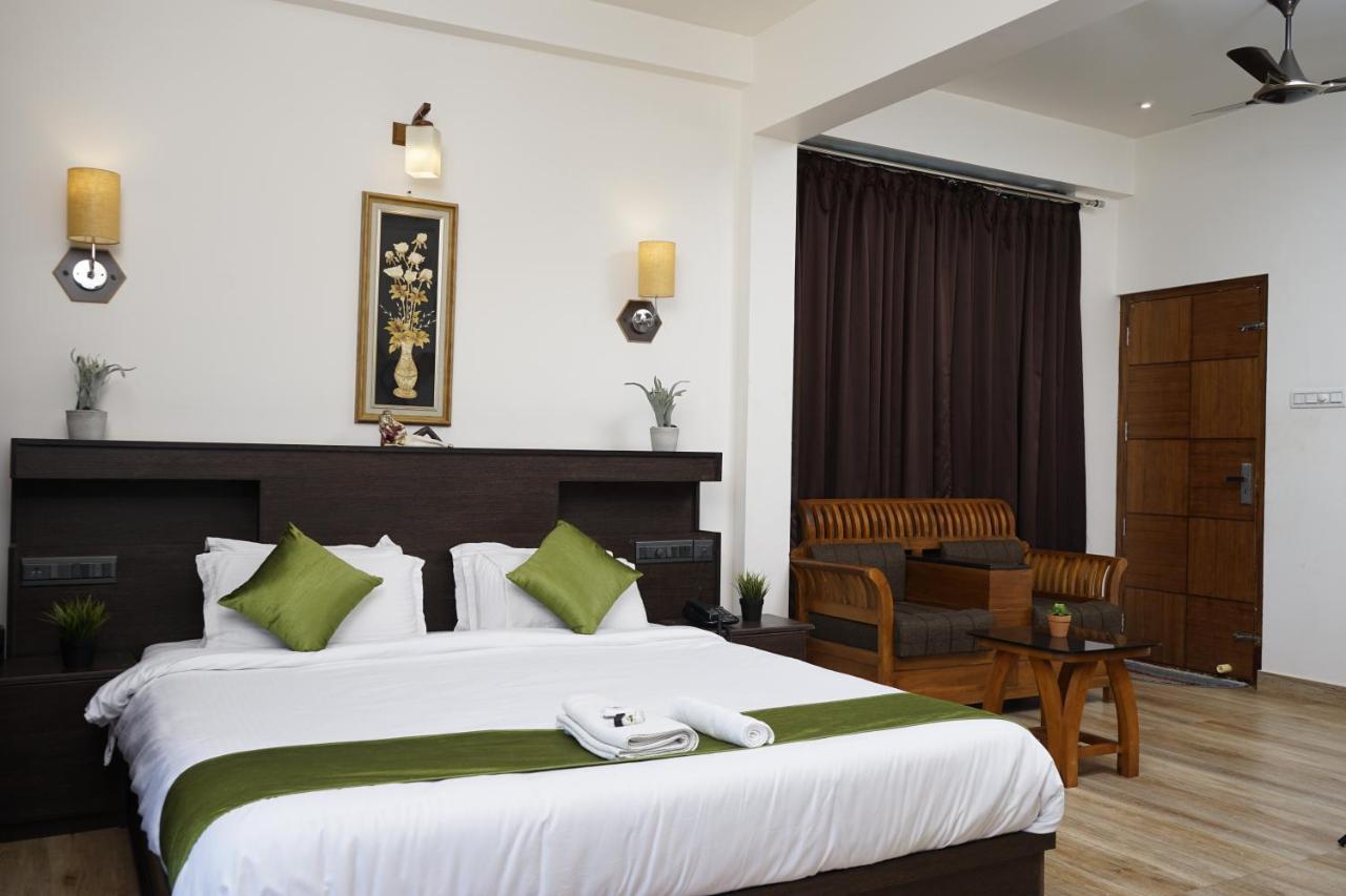 Paddyfield Inn Mananthavady Buitenkant foto